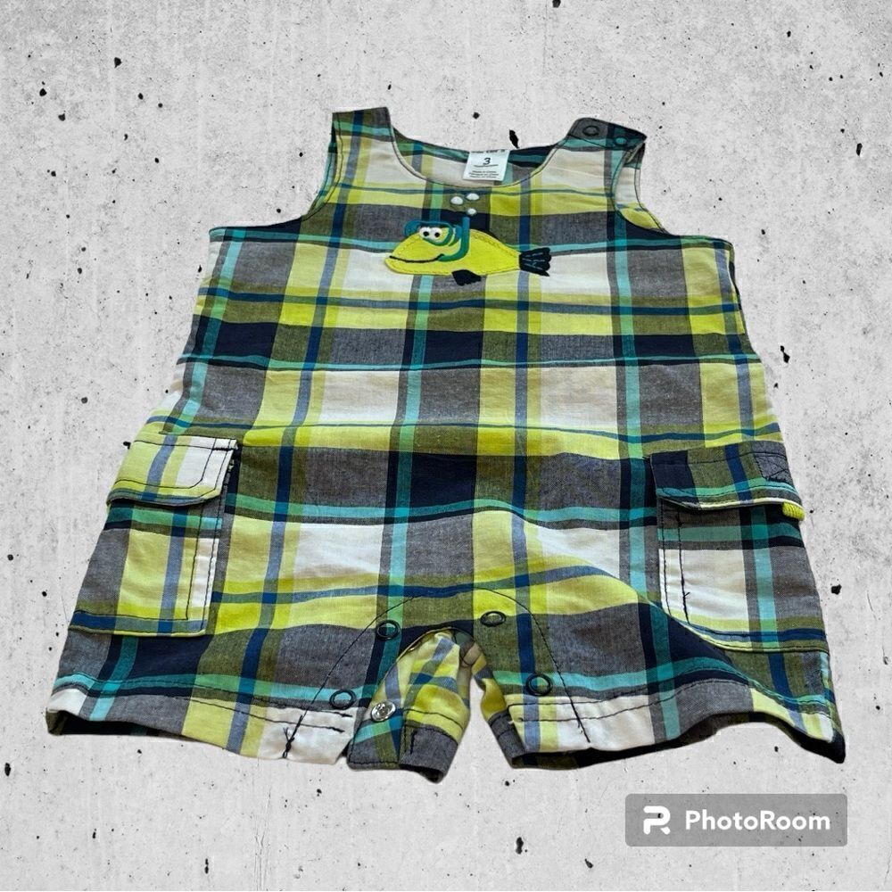 Carter’s Boys Plaid Romper Size 3 Months EUC